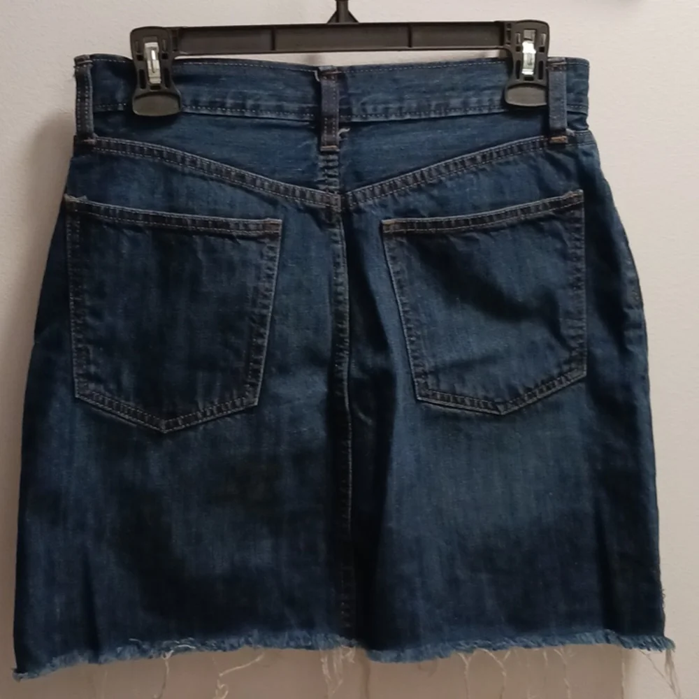 GAP Button Fly Denim Mini Skirt- Raw Hem - Waist 27 - 5 Pocket